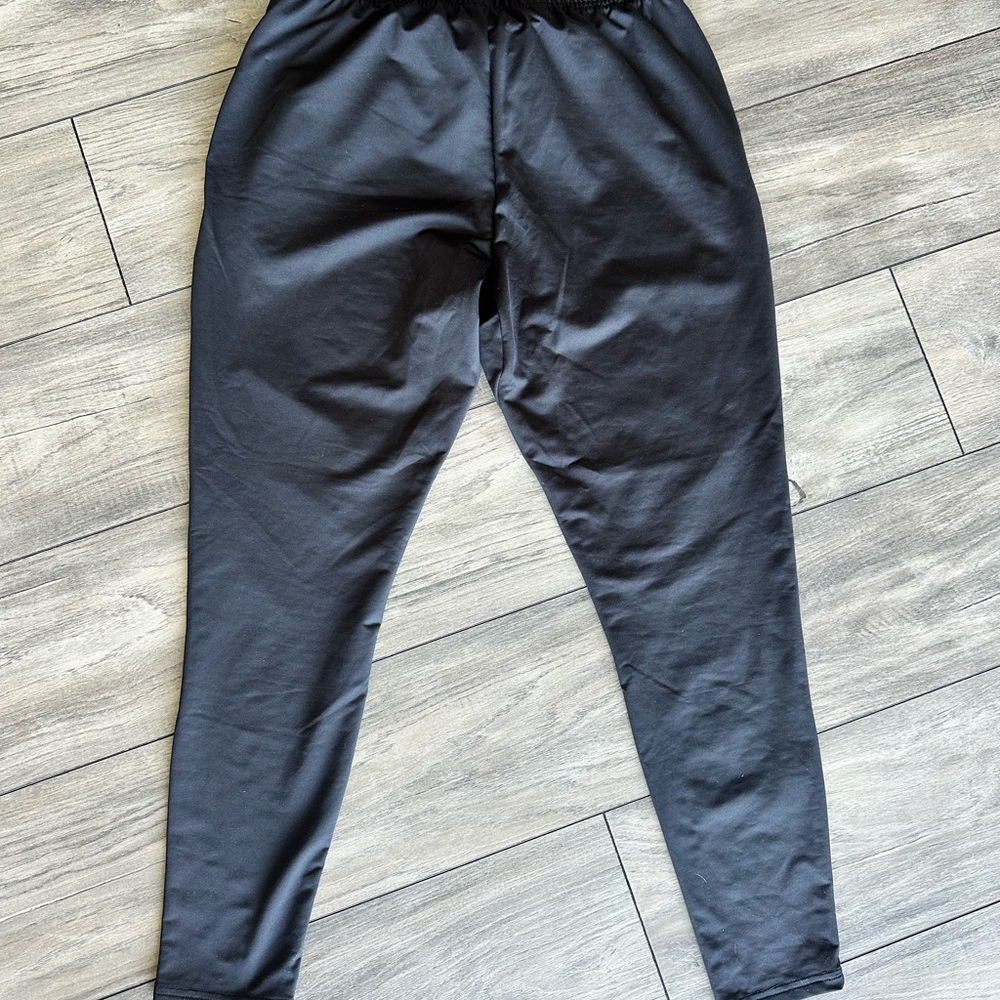 Gymshark Men’s Joggers Medium - Picture 3 of 9
